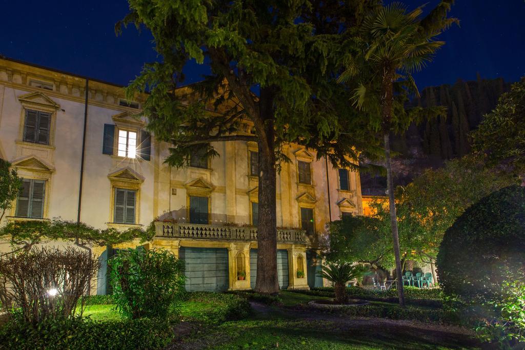 Il Batti Apartment Water Front And Private Beach Toscolano Maderno Eksteriør bilde