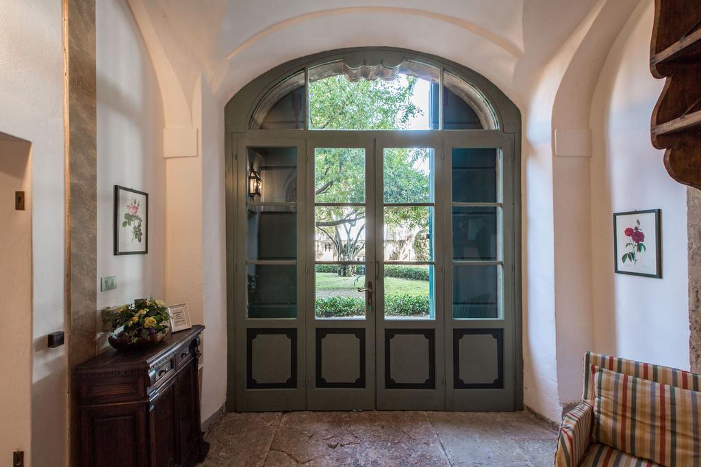 Il Batti Apartment Water Front And Private Beach Toscolano Maderno Eksteriør bilde