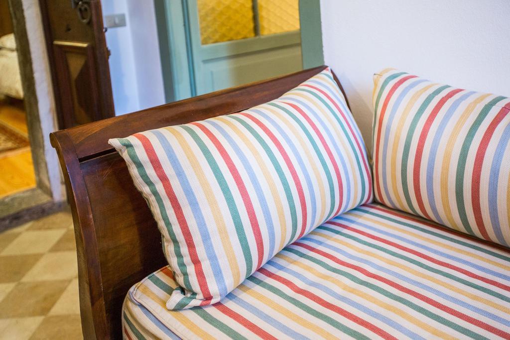 Il Batti Apartment Water Front And Private Beach Toscolano Maderno Eksteriør bilde